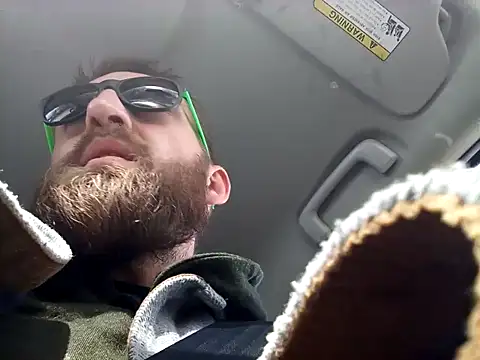 Snapshot of otterlover123 chatting on 11.11.25 otterlover123 online show from 11.11.25