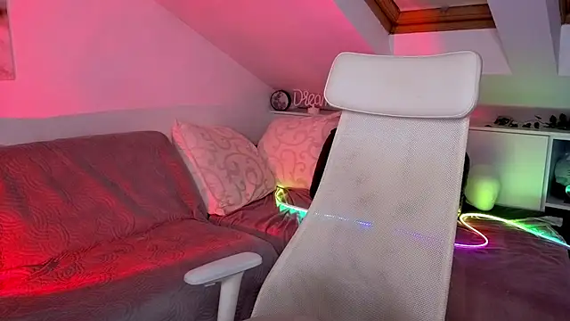 MiaRouge online show from 11.02.25