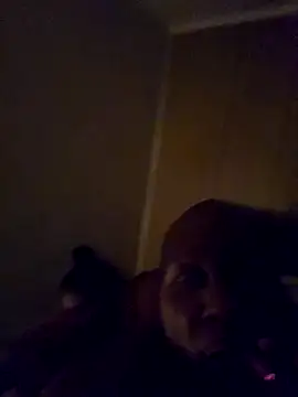 Snapshot of Cameltoekilla chatting on 12.19.24 Cameltoekilla online show from 12.19.24