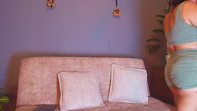 jade brunnette online show from 04.13.26