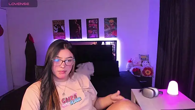 Snapshot of Mariana_Hasper_ chatting on 02.28.26 Mariana Hasper online show from 02.28.26