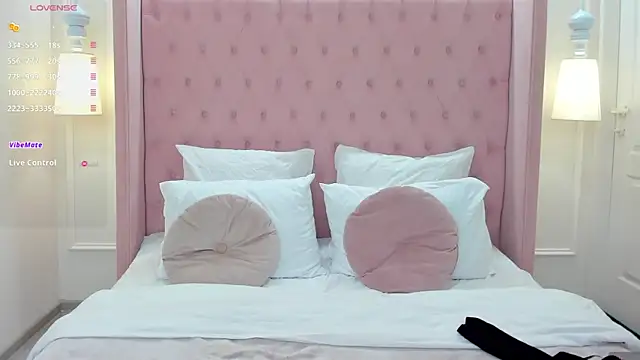 MilaVoxx online show from 12.04.24