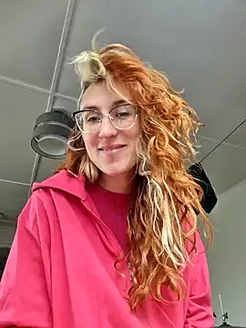 Snapshot of Afrania chatting on 12.11.24 Afrania online show from 12.11.24