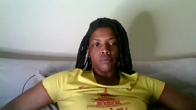 Snapshot of CaramelGoddessxoxo chatting on 05.13.26 CaramelGoddessxoxo online show from 05.13.26
