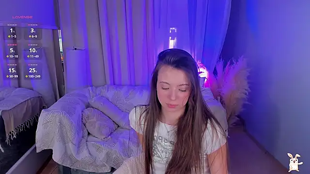 Snapshot of Goldy_Grace_ chatting on 02.19.25 Goldy Grace  online show from 02.19.25