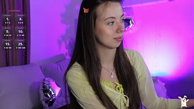 Snapshot of Goldy_Grace_ chatting on 02.21.25 Goldy Grace  online show from 02.21.25