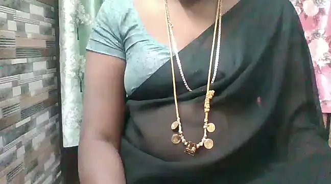 Snapshot of Hot_akshara chatting on 12.15.24 Hot akshara online show from 12.15.24