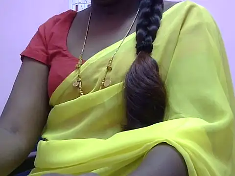 Snapshot of Hot_akshara chatting on 11.06.25 Hot akshara online show from 11.06.25