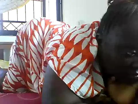 Snapshot of Hotwife8 chatting on 12.02.25 Hotwife8 online show from 12.02.25