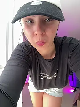 SofiaG  online show from 02.04.25