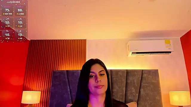 Snapshot of Ada__lee_ chatting on 10.30.25 Ada lee online show from 10.30.25