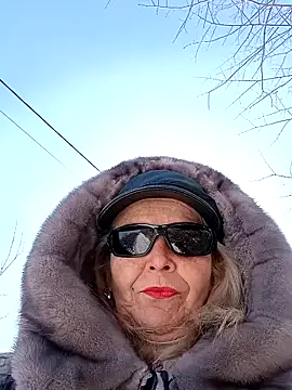 CassandraSandra44 online show from 02.19.25