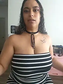 cinnaminnie online show from 09.13.25