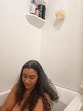 cinnaminnie online show from 04.13.26