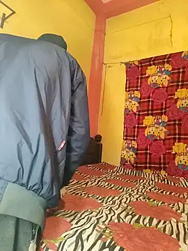 Hunter boy9 online show from 12.17.25