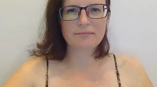 Snapshot of CrimsonMistress chatting on 01.02.25 CrimsonMistress online show from 01.02.25