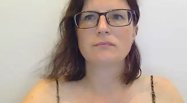 Snapshot of CrimsonMistress chatting on 01.07.25 CrimsonMistress online show from 01.07.25