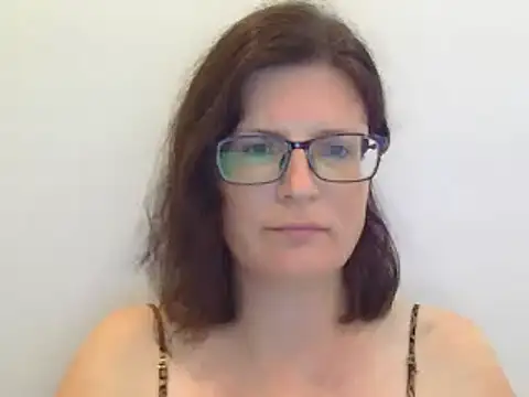 Snapshot of CrimsonMistress chatting on 01.11.25 CrimsonMistress online show from 01.11.25