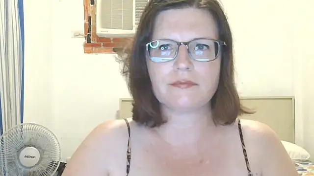 CrimsonMistress online show from 03.27.26