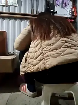 JasminePham online show from 12.24.24