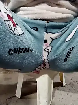 JasminePham online show from 01.15.25