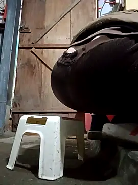 JasminePham online show from 02.19.25