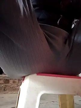 JasminePham online show from 03.16.25