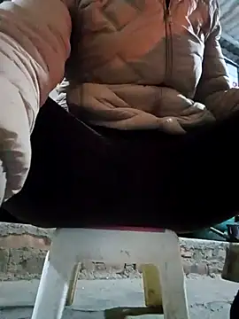 JasminePham online show from 03.18.25