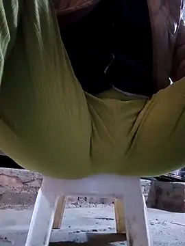 JasminePham online show from 03.19.25