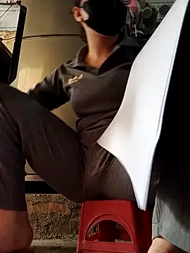 JasminePham online show from 03.20.25