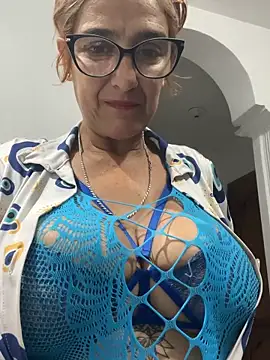 Snapshot of anastasia_and_jordan chatting on 04.19.26 anastasia and jordan online show from 04.19.26