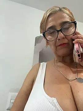Snapshot of anastasia_and_jordan chatting on 04.19.26 anastasia and jordan online show from 04.19.26