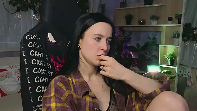 KiraLiLime online show from 03.12.25