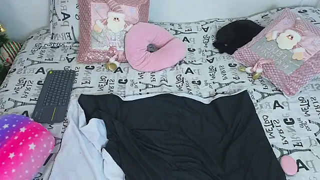 Lorenne Miller online show from 12.26.24