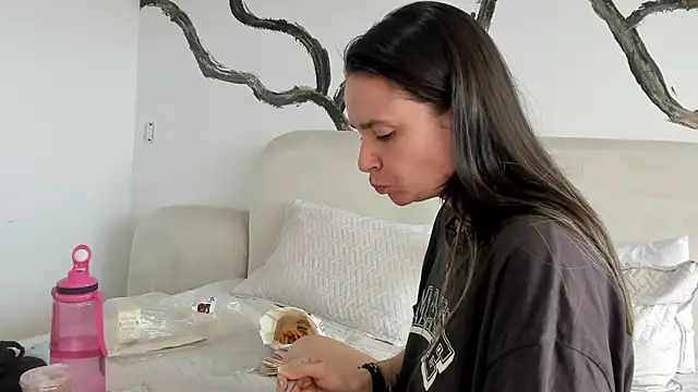 BridgetRodriguez online show from 01.26.25