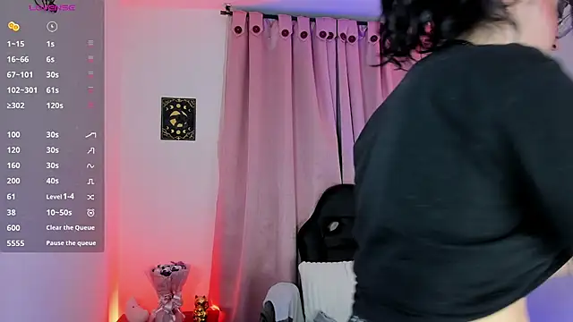 Snapshot of indra_cam chatting on 02.25.26 indra cam online show from 02.25.26