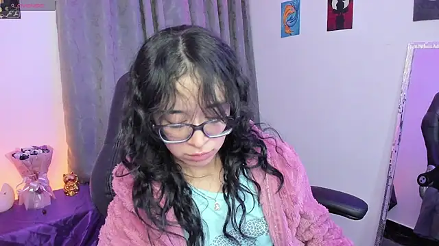 Snapshot of indra_cam chatting on 06.03.26 indra cam online show from 06.03.26