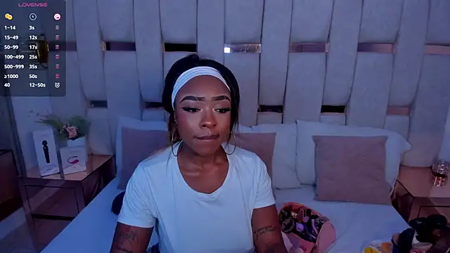 mia schwarz online show from 09.29.25