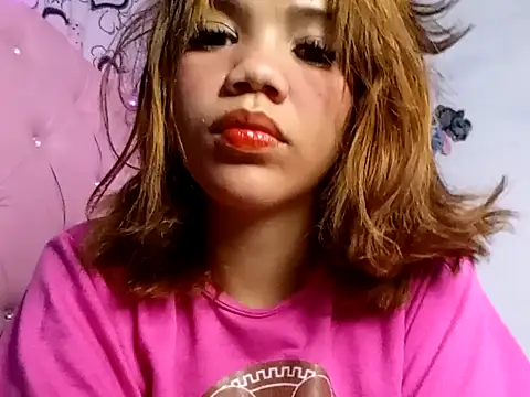 Snapshot of 1CANDYLOVE chatting on 03.25.26 1CANDYLOVE online show from 03.25.26