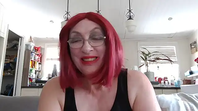 Snapshot of S4mmysplace chatting on 02.14.25 S4mmysplace online show from 02.14.25