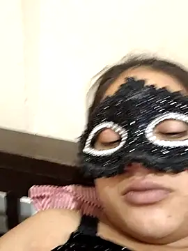 vadapavgirl online show from 11.06.25