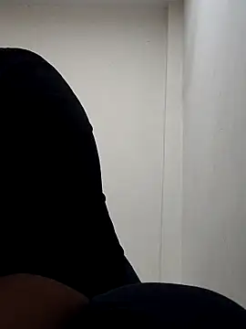 vadapavgirl online show from 11.08.25