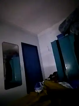 Xtrem3HARDxxx online show from 12.17.24