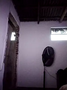 Xtrem3HARDxxx online show from 12.24.24