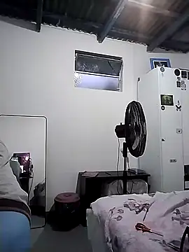 Xtrem3HARDxxx online show from 01.02.25