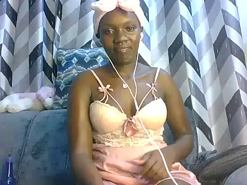 Slimthick900 online show from 03.11.25