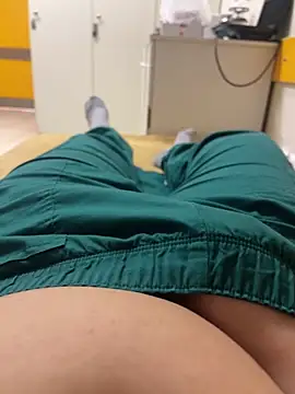 Snapshot of monikaas chatting on 12.24.24 monikaas online show from 12.24.24