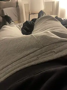 Snapshot of monikaas chatting on 12.29.24 monikaas online show from 12.29.24