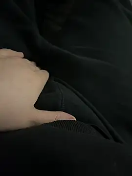 Snapshot of monikaas chatting on 02.27.25 monikaas online show from 02.27.25