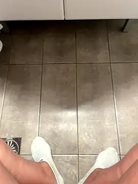 Snapshot of monikaas chatting on 10.05.25 monikaas online show from 10.05.25